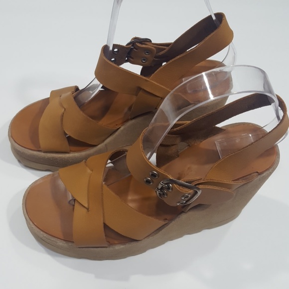 Sold via IG @vintagerunsdeepshop - Picture 5 of 8